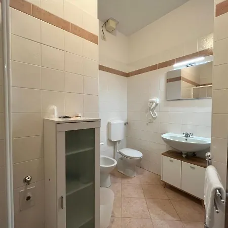 Villacedro شقة لاتيزي