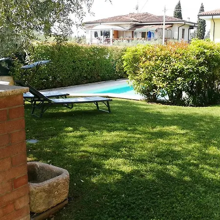 Villacedro شقة لاتيزي